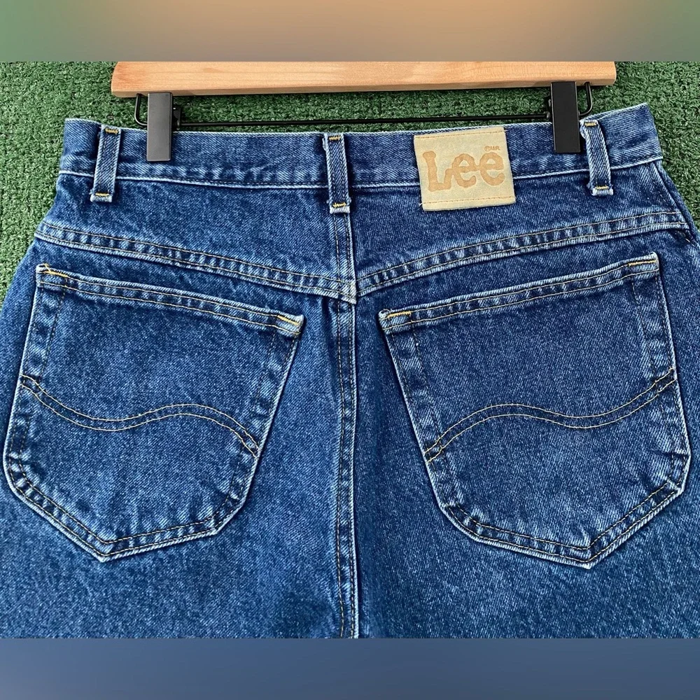 Vintage 90’s Lee Denim Jean Shorts Jorts Men’s Size 30